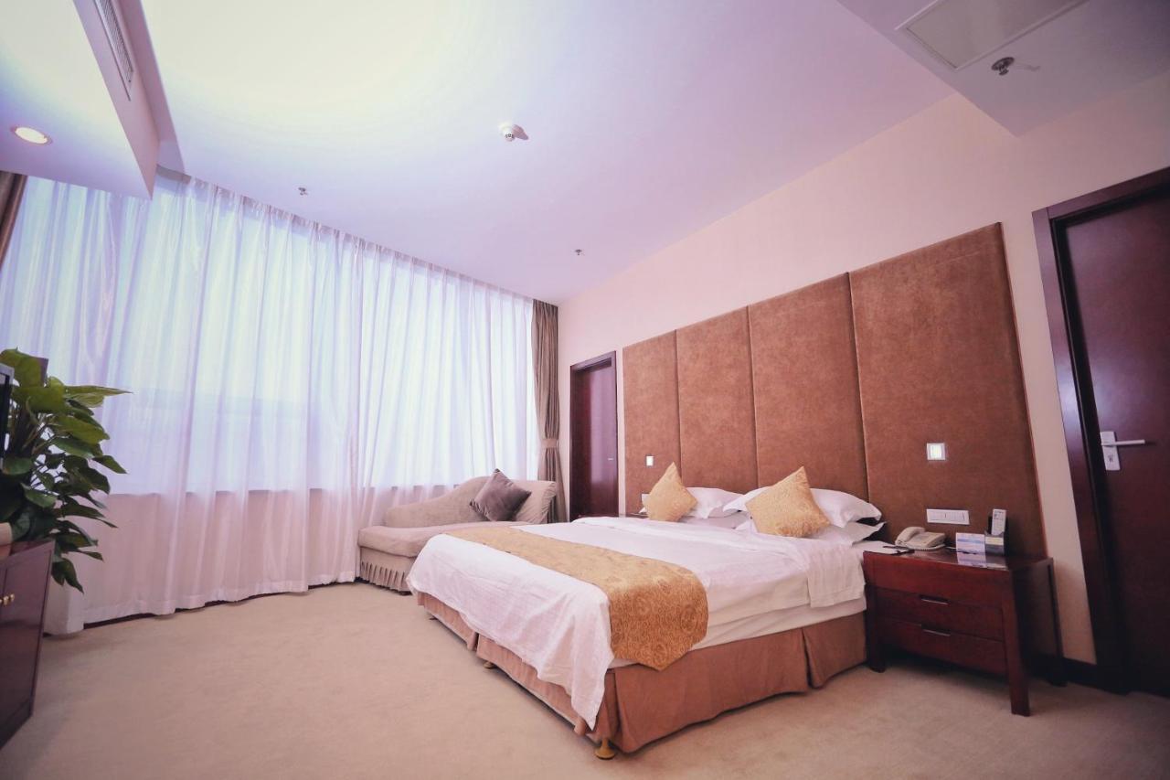 Panda Jinling Grand Hotel Nanking Buitenkant foto