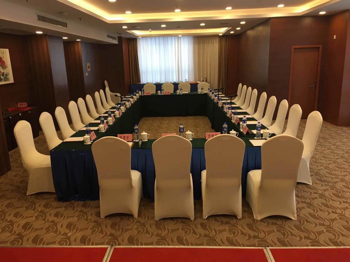 Panda Jinling Grand Hotel Nanking Buitenkant foto