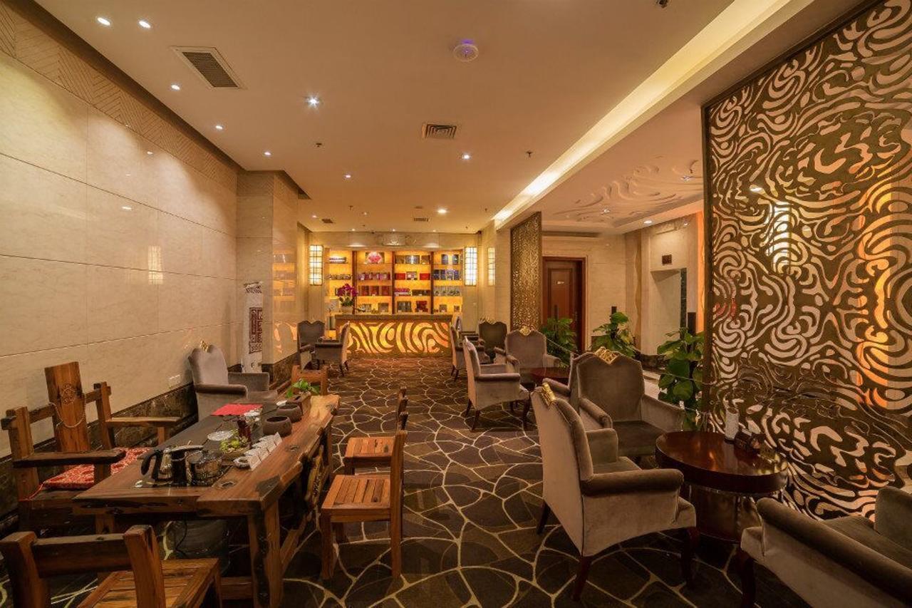 Panda Jinling Grand Hotel Nanking Buitenkant foto